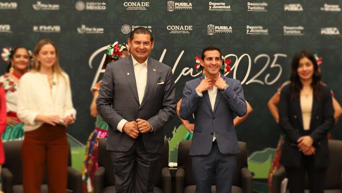 Armenta y Pacheco presentan el mundial Sub-21 de voleibol de playa en Puebla