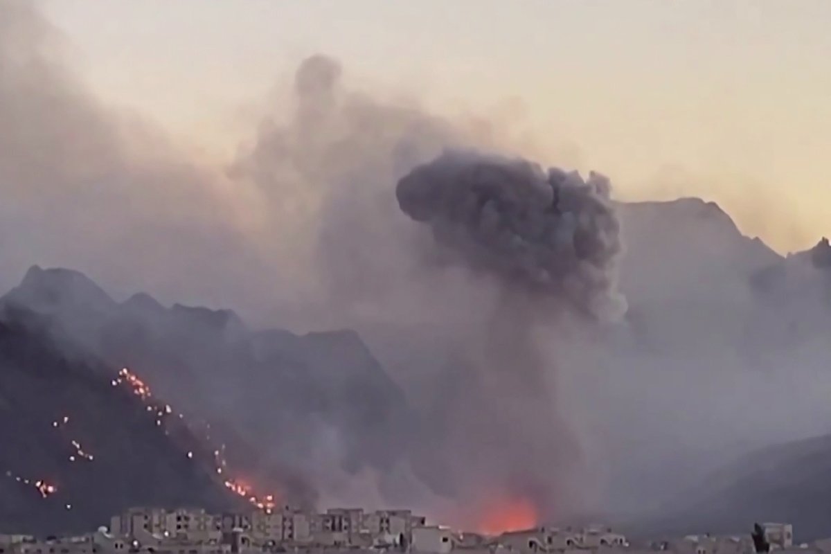 Avión combate Irán