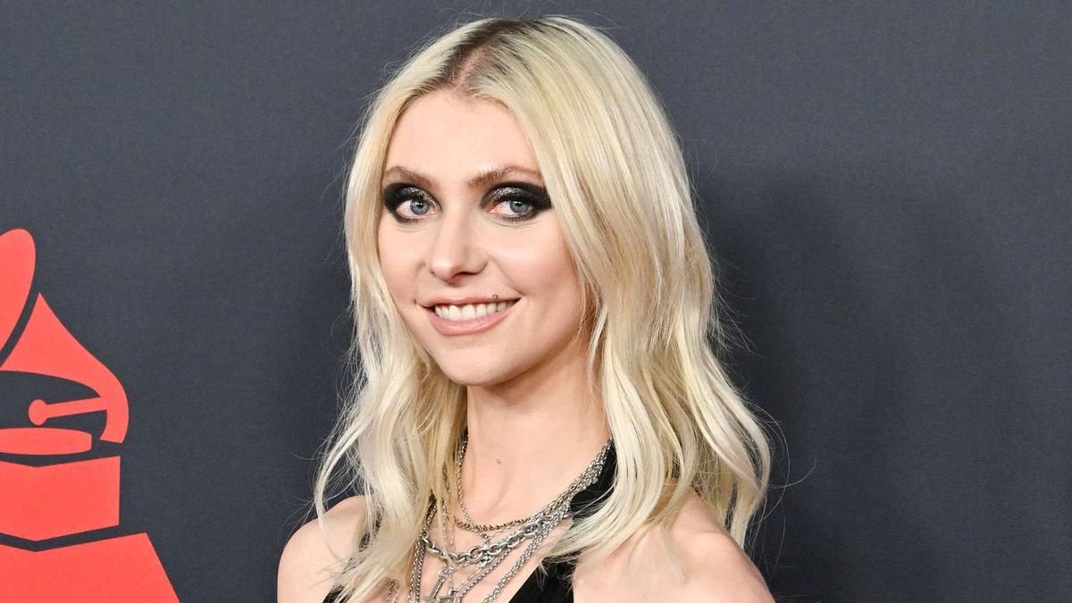 Taylor Momsen picadura araña