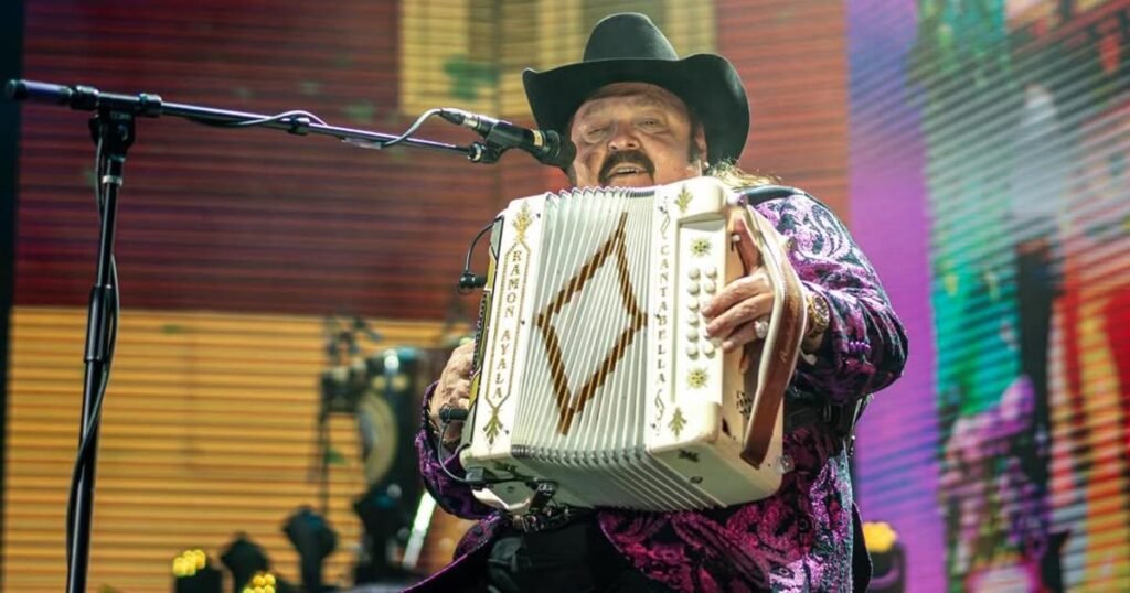 Ramón Ayala hijo demanda