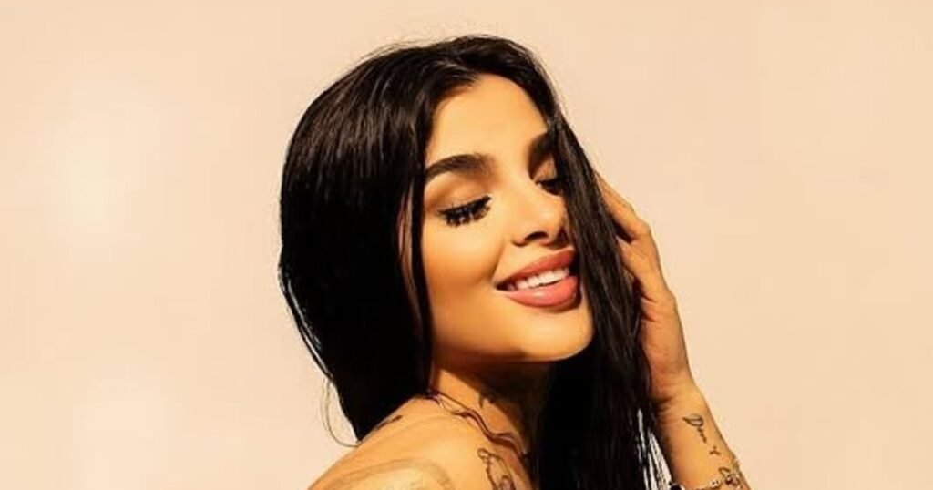 Karely Ruiz cirugía