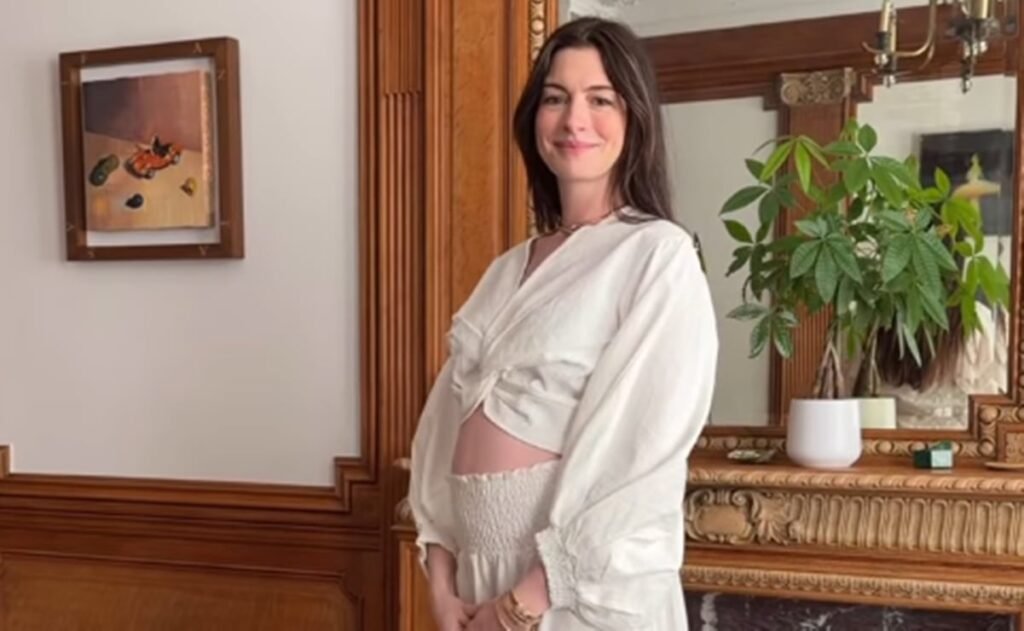 Anne Hathaway embarazada