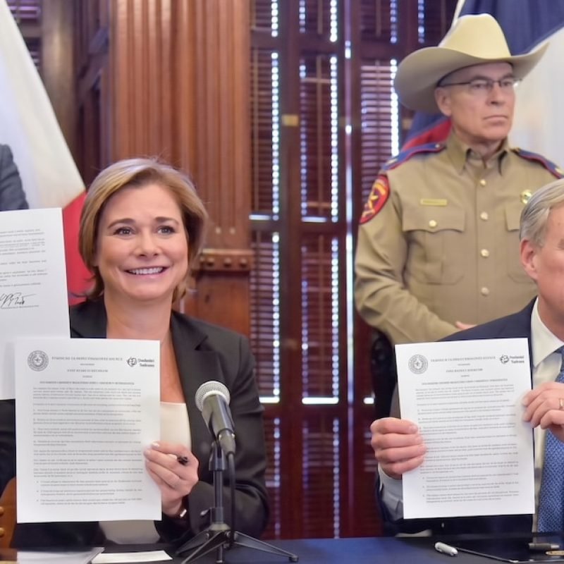 Acuerdos gobernadores Texas agentes