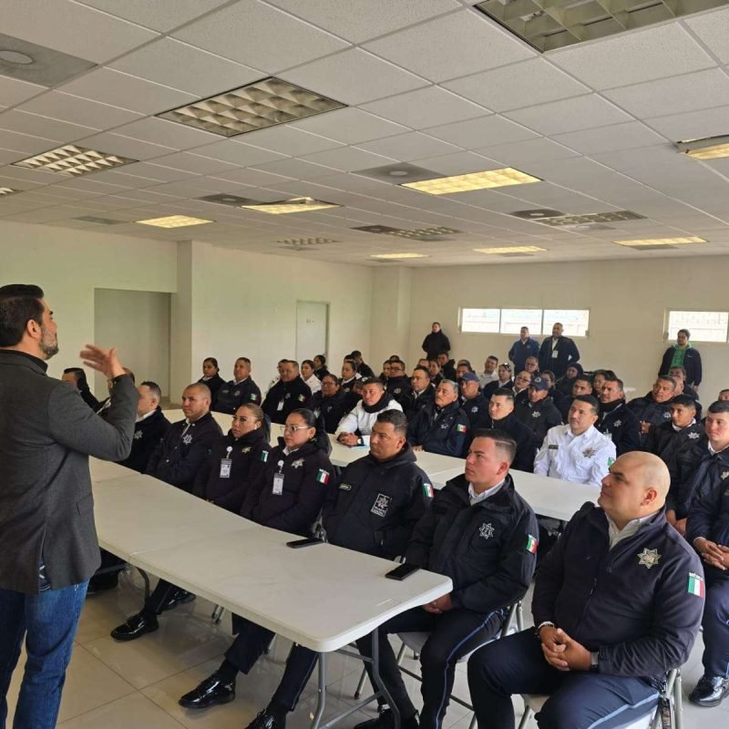 Capacitan a personal de Tránsito y Vialidad en inteligencia emocional