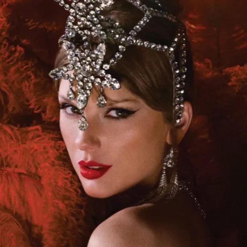 Taylor Swift demanda álbum