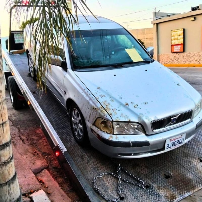 Obstrucción de la vía pública y vehículos chatarra