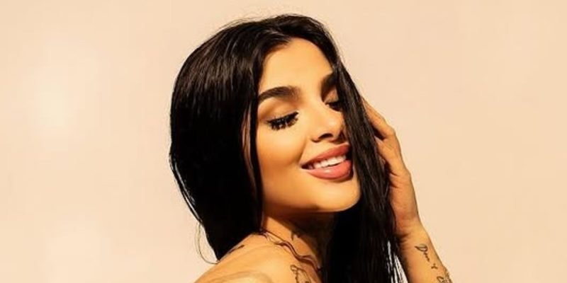 Karely Ruiz cirugía