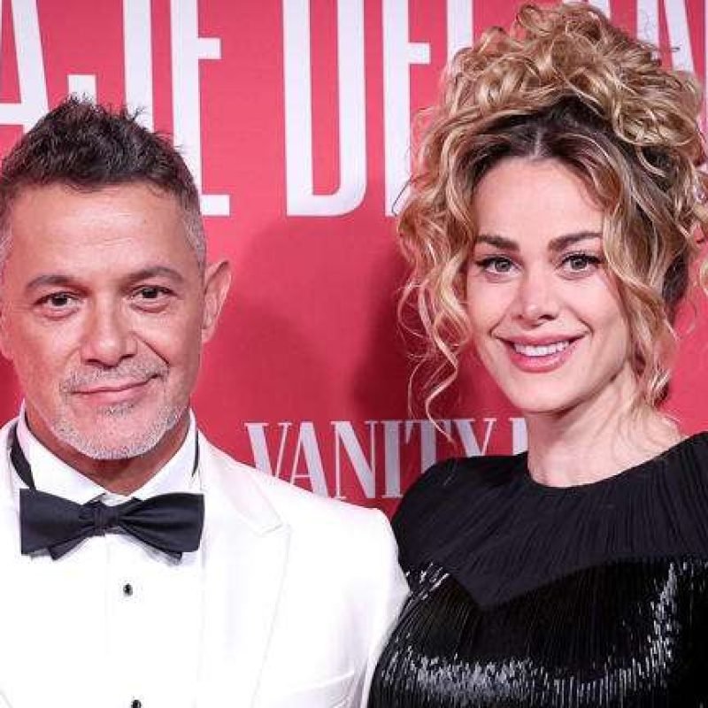 candela-marquez-ex-alejandro-sanz-se-salva-viajar-trenes-choque-españa