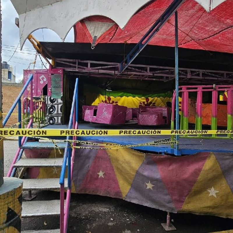 Accidente juego mecánico Metepec