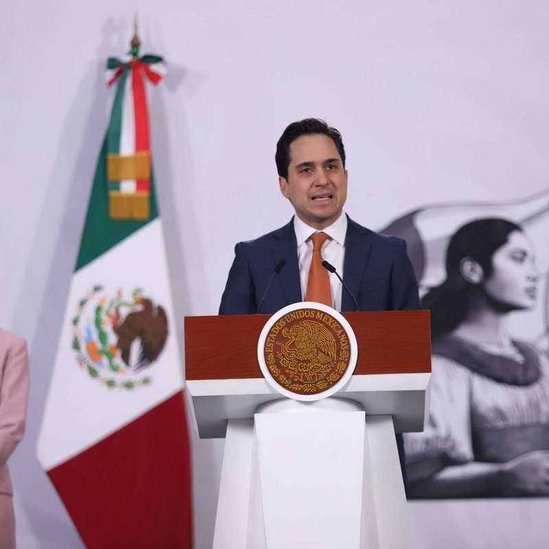 Adquisición tren AIFA