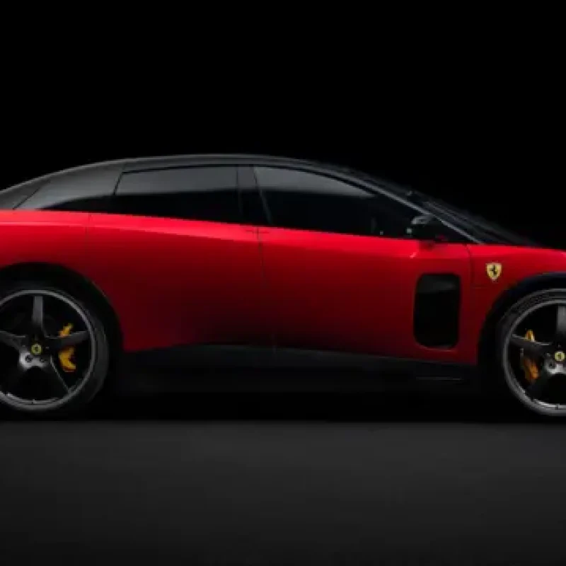 luce-ferrari-auto-electrico