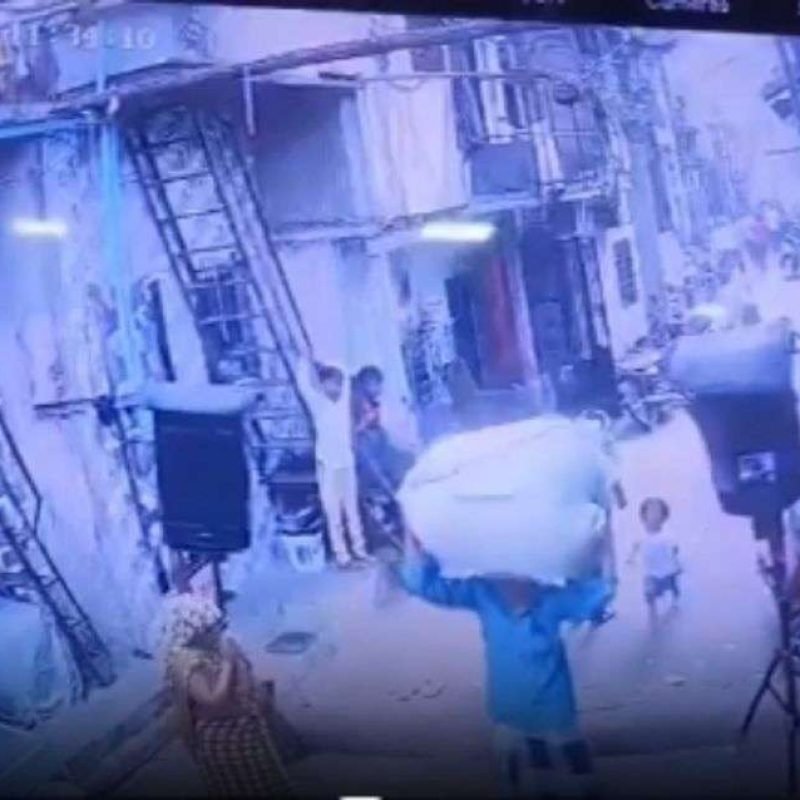 muere-niña-tres-años-caida-bocina-golpe-cabeza