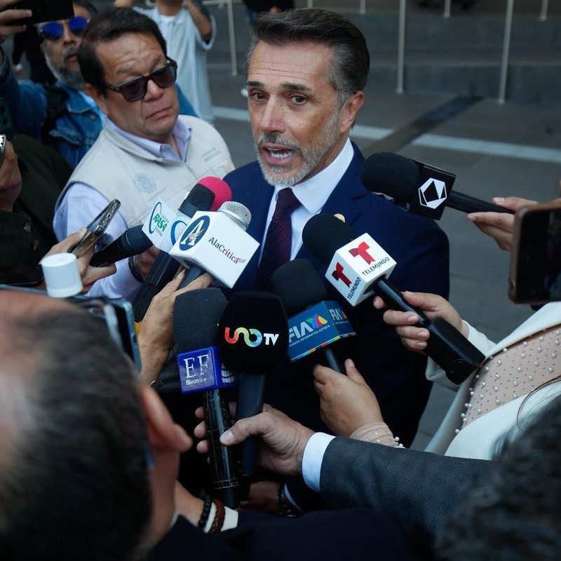 Regreso Sergio Mayer Morena a curul