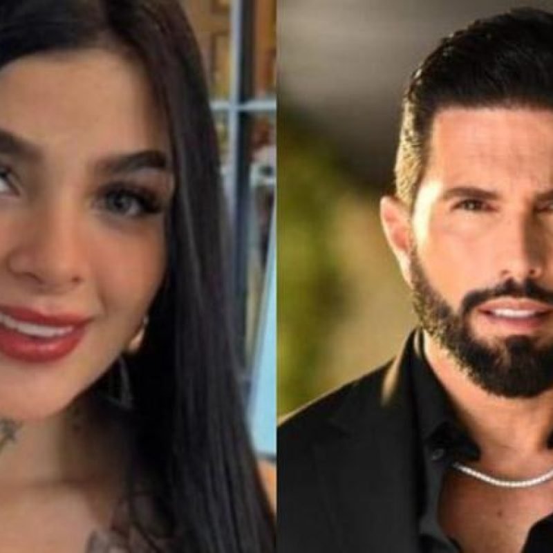 Poncho de Nigris Karely Ruiz Supernova